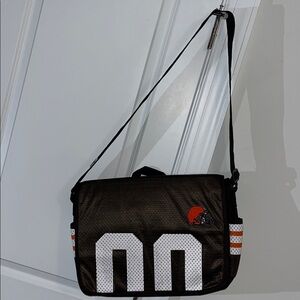 2-Ladies Cleveland browns Jersey Helmet Messenger Shoulder Bag+extra small Purse